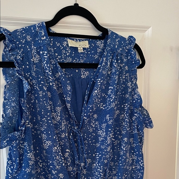 Pinch Blue and White Floral Pattern Dress - Picture 4 of 12